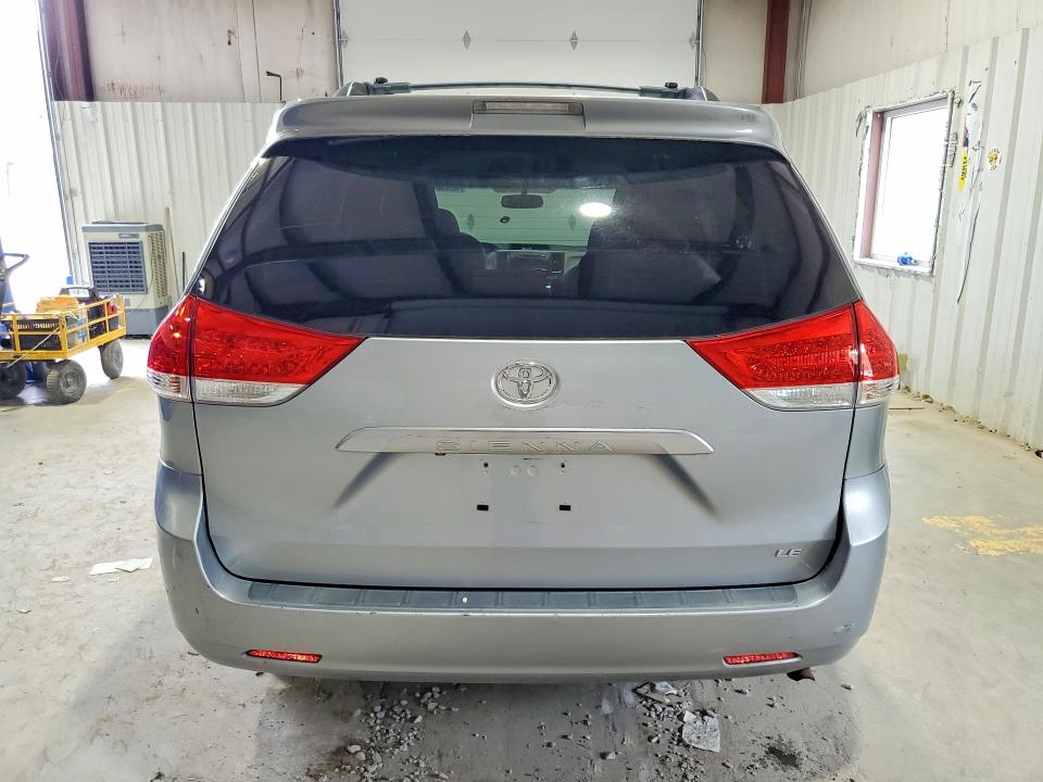 Продажа на аукционе авто 2013 Toyota Sienna, vin: 5TDKK3DC5DS333239, номер лота: 52450846