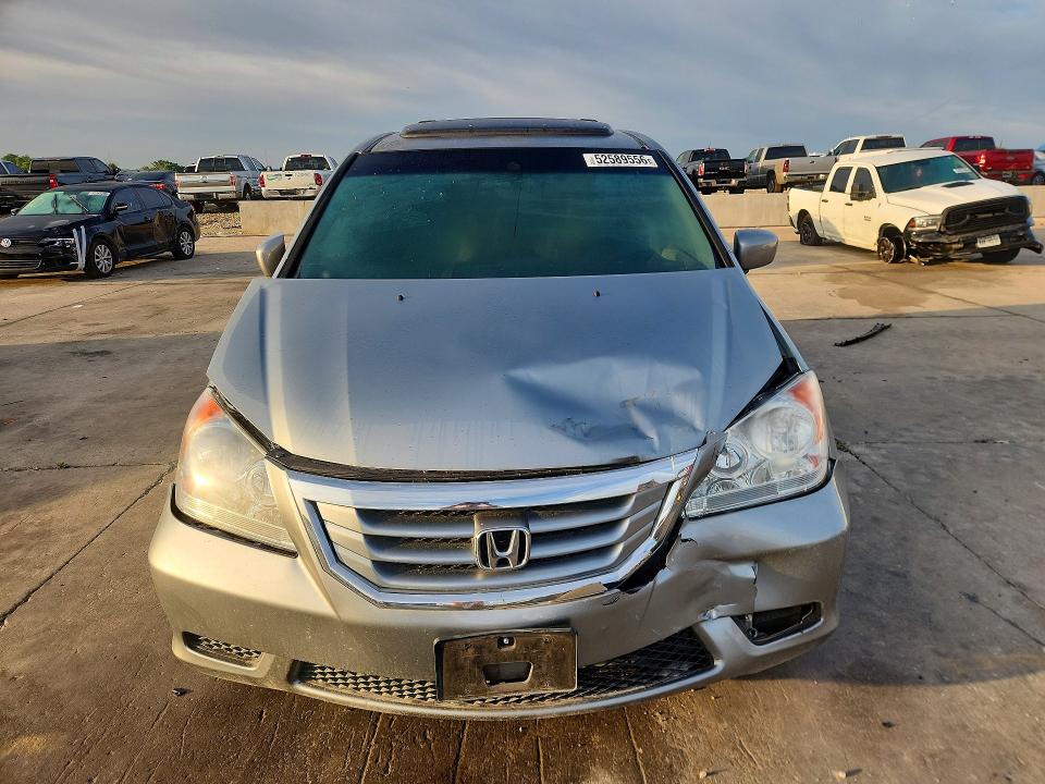 52589556 :رقم المزاد ، 5FNRL38688B003587 vin ، 2008 Honda Odyssey مزاد بيع