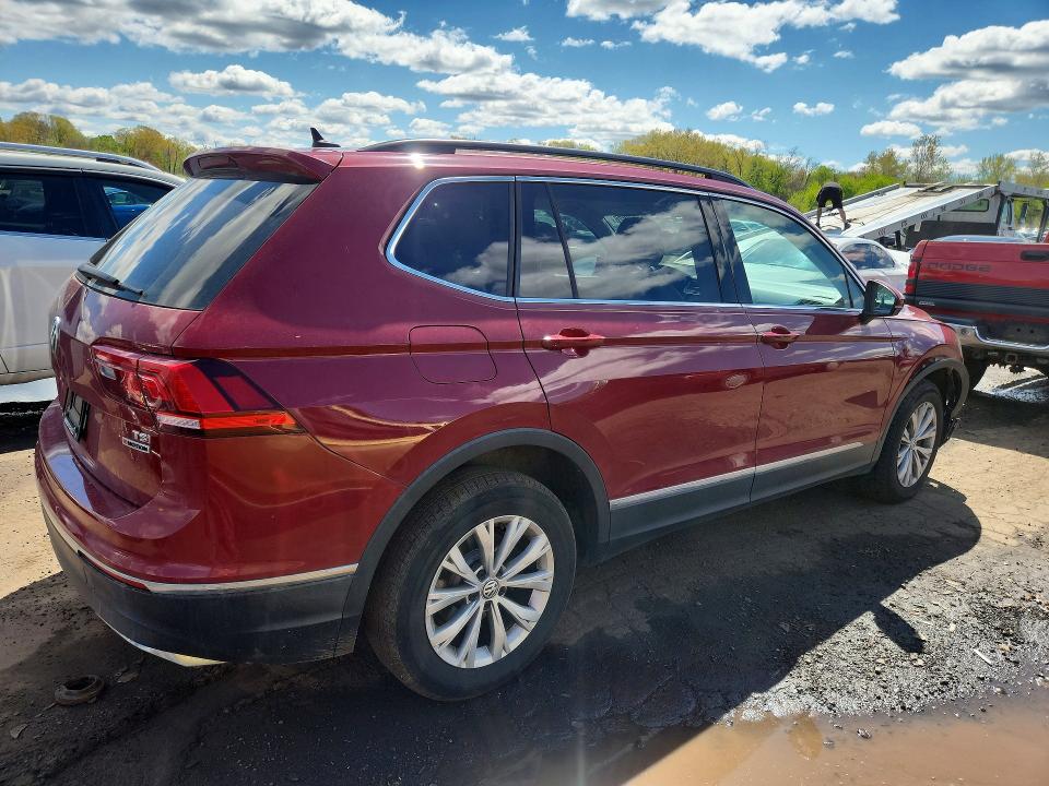 Продажа на аукционе авто 2018 Volkswagen Tiguan, vin: 3VV2B7AX6JM068035, номер лота: 51663826