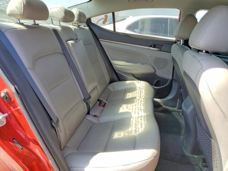 2017 Hyundai Elantra მანქანა იყიდება აუქციონზე, vin: 5NPD84LF4HH005556, აუქციონის ნომერი: 52838536