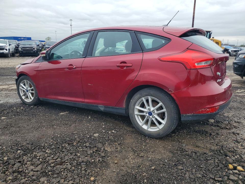 54395306 :رقم المزاد ، 1FADP3K21FL377172 vin ، 2015 Ford Focus مزاد بيع