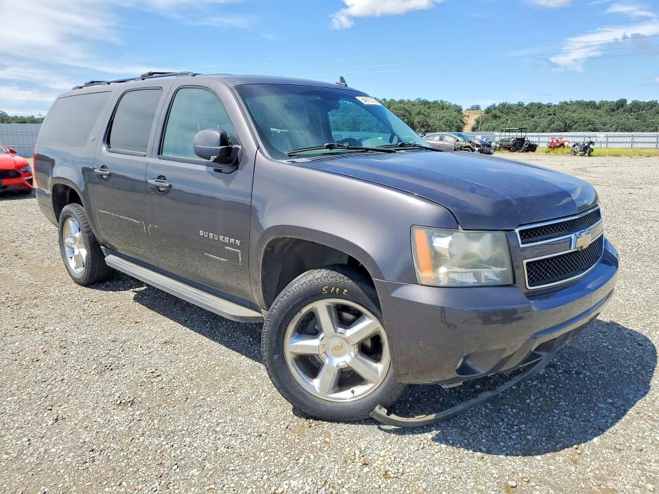 2011 Chevrolet Suburban მანქანა იყიდება აუქციონზე, vin: 1GNSKJE38BR295141, აუქციონის ნომერი: 54915716