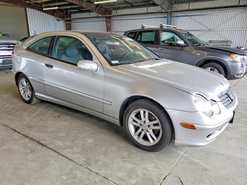 Продажа на аукционе авто 2002 Mercedes-benz C, vin: WDBRN47J12A214683, номер лота: 52560896
