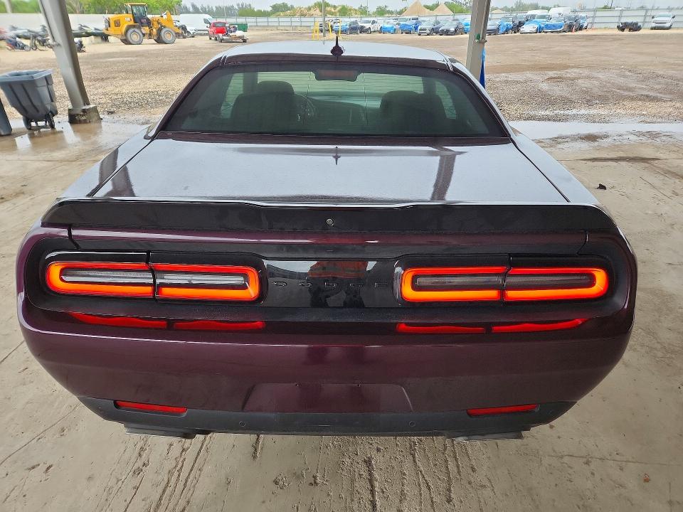 Продажа на аукционе авто 2022 Dodge Challenger, vin: 2C3CDZBT7NH132368, номер лота: 54198956