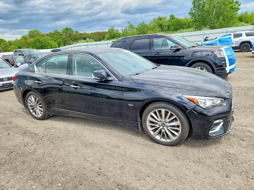 55557346 :رقم المزاد ، JN1EV7AR3JM610114 vin ، 2018 Infiniti Q50 مزاد بيع