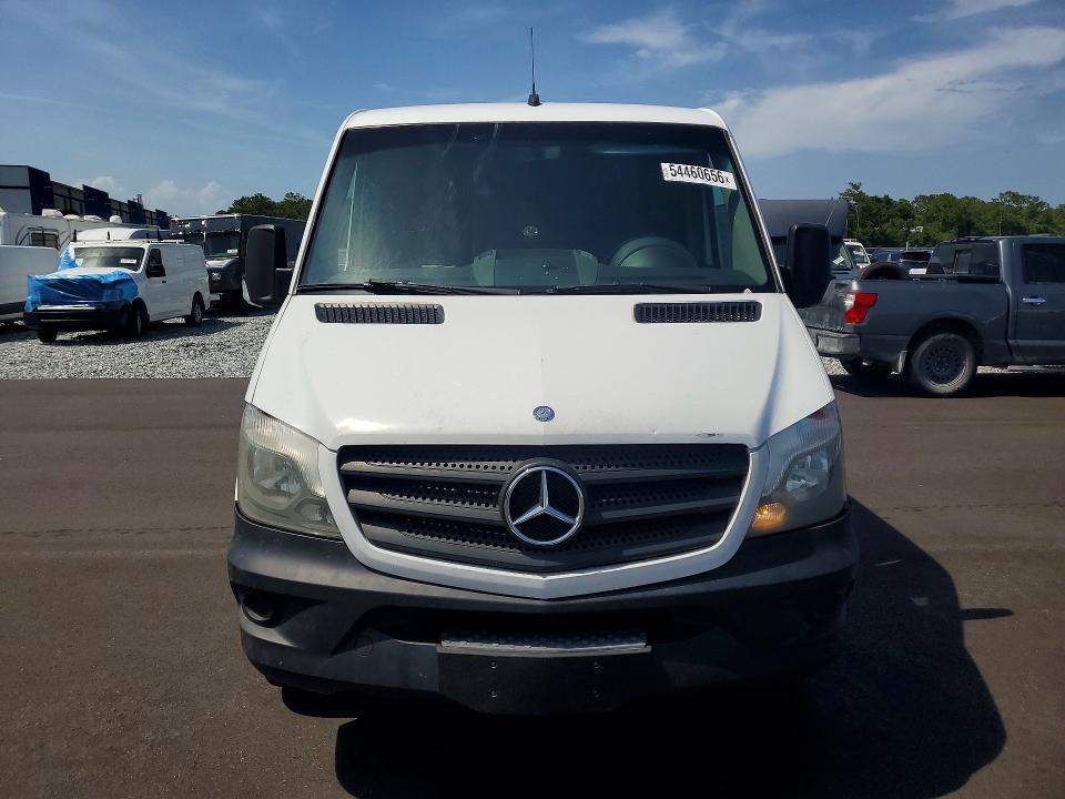 54460656 :رقم المزاد ، WD3PE7DC7F5994469 vin ، 2015 Mercedes Benz Sprinter مزاد بيع