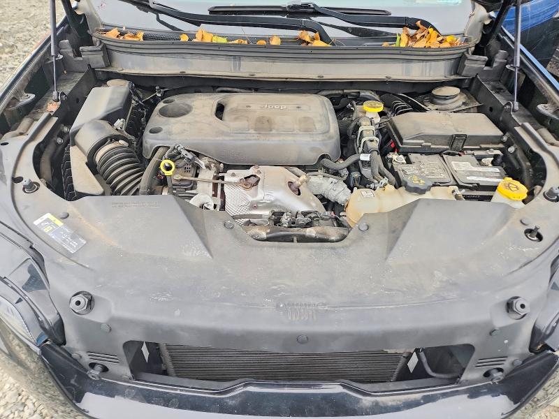 52594686 :رقم المزاد ، 1C4PJMDN2KD158974 vin ، 2019 Jeep Cherokee مزاد بيع