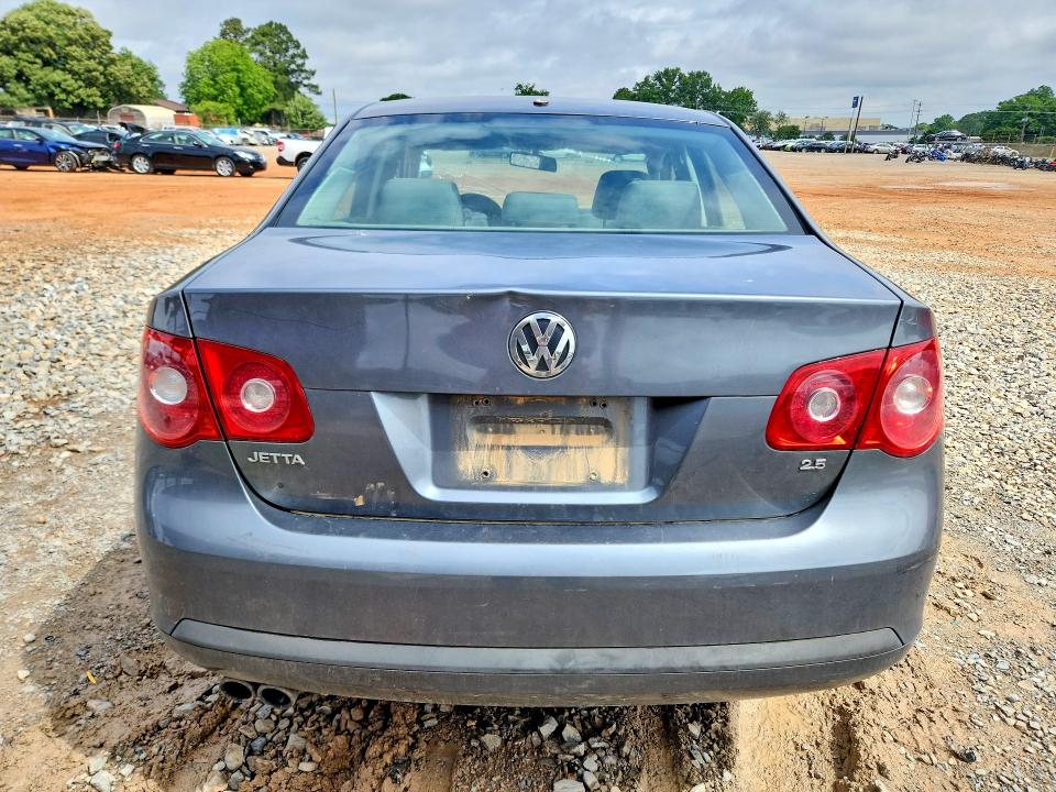 52493836 :رقم المزاد ، 3VWEF71K67M170400 vin ، 2007 Volkswagen Jetta مزاد بيع