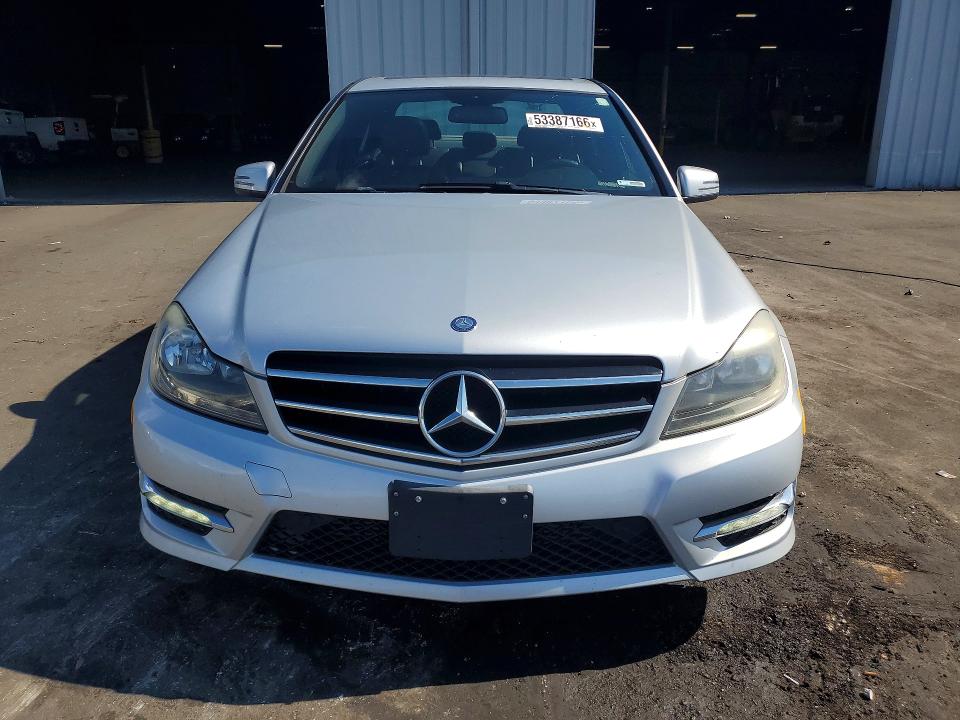Продаж на аукціоні авто 2014 Mercedes-benz C, vin: WDDGF4HB5EA928212, номер лоту: 53387166