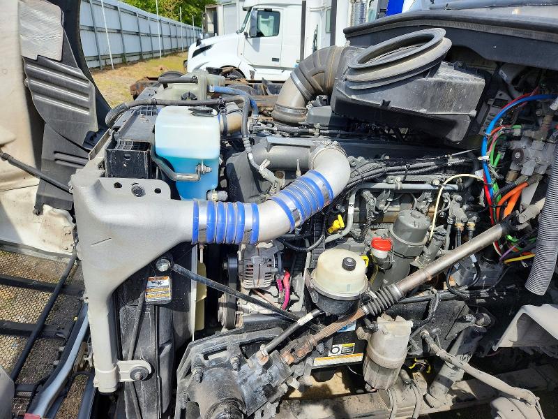 50165376 :رقم المزاد ، 1XPBDP9XXJD472043 vin ، 2018 Peterbilt 579 مزاد بيع