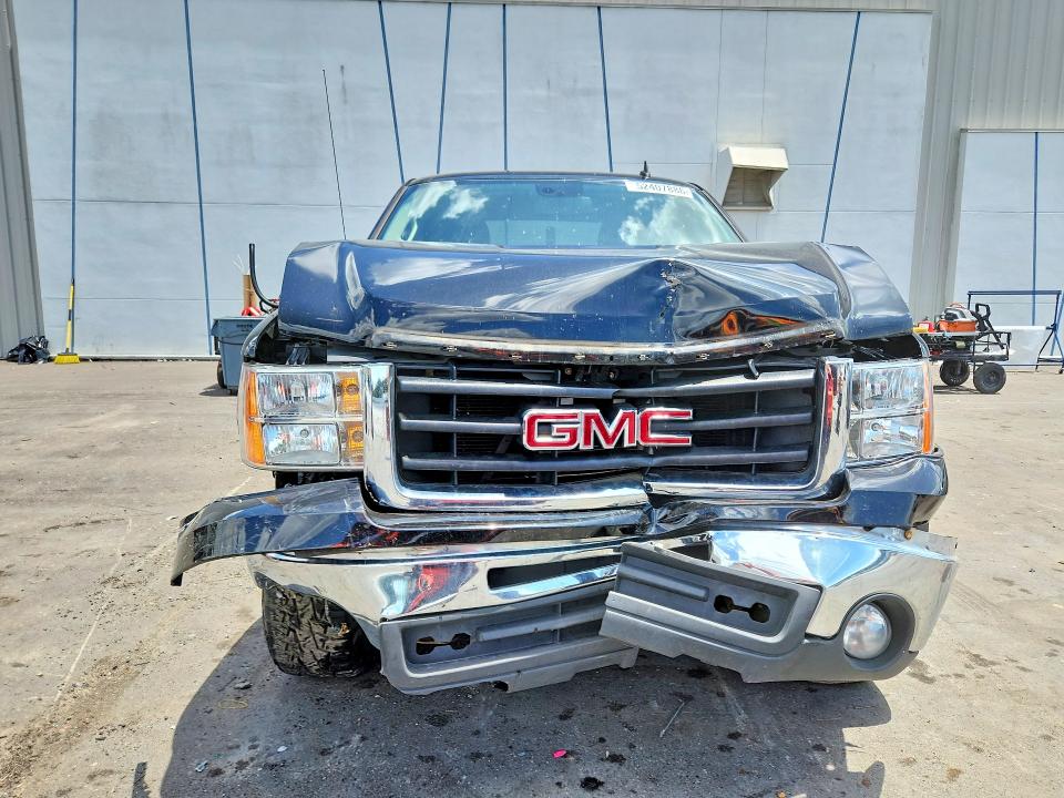52407886 :رقم المزاد ، 3GTEK33389G257732 vin ، 2009 Gmc Sierra مزاد بيع