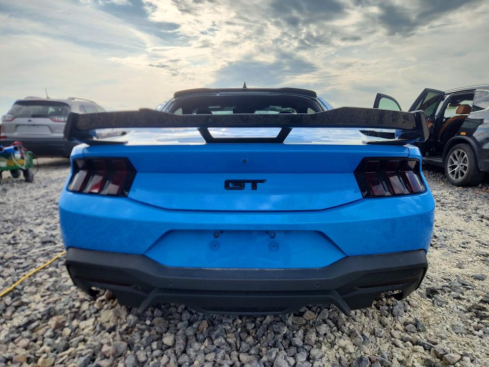 53656776 :رقم المزاد ، 1FA6P8CF6R5414443 vin ، 2024 Ford Mustang مزاد بيع