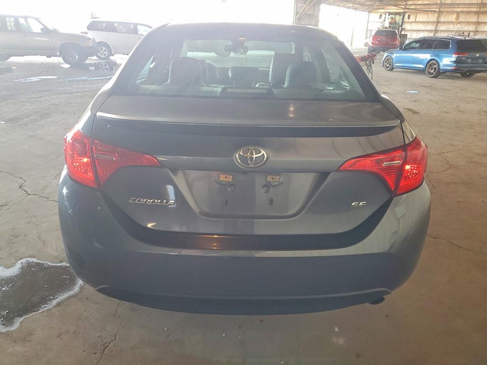 53616226 :رقم المزاد ، 5YFBURHE4HP666524 vin ، 2017 Toyota Corolla مزاد بيع