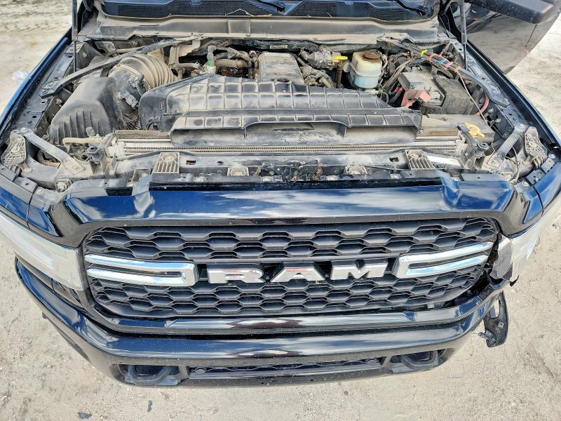 53793996 :رقم المزاد ، 3C63R3BL1NG269758 vin ، 2022 Ram 3500 مزاد بيع