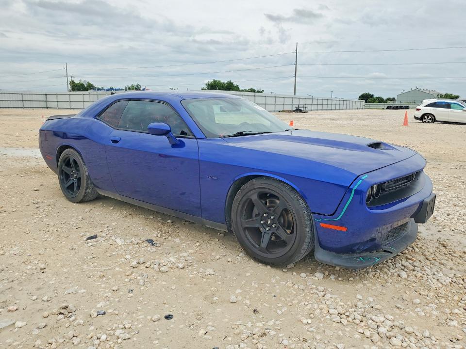 53667386 :رقم المزاد ، 2C3CDZBT2KH596681 vin ، 2019 Dodge Challenger مزاد بيع