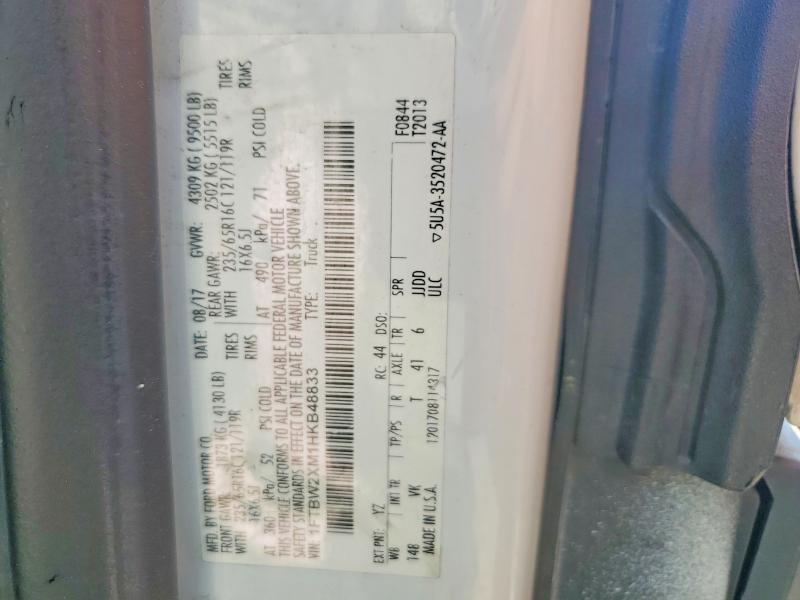 53468836 :رقم المزاد ، 1FTBW2XM1HKB48833 vin ، 2017 Ford Transit مزاد بيع