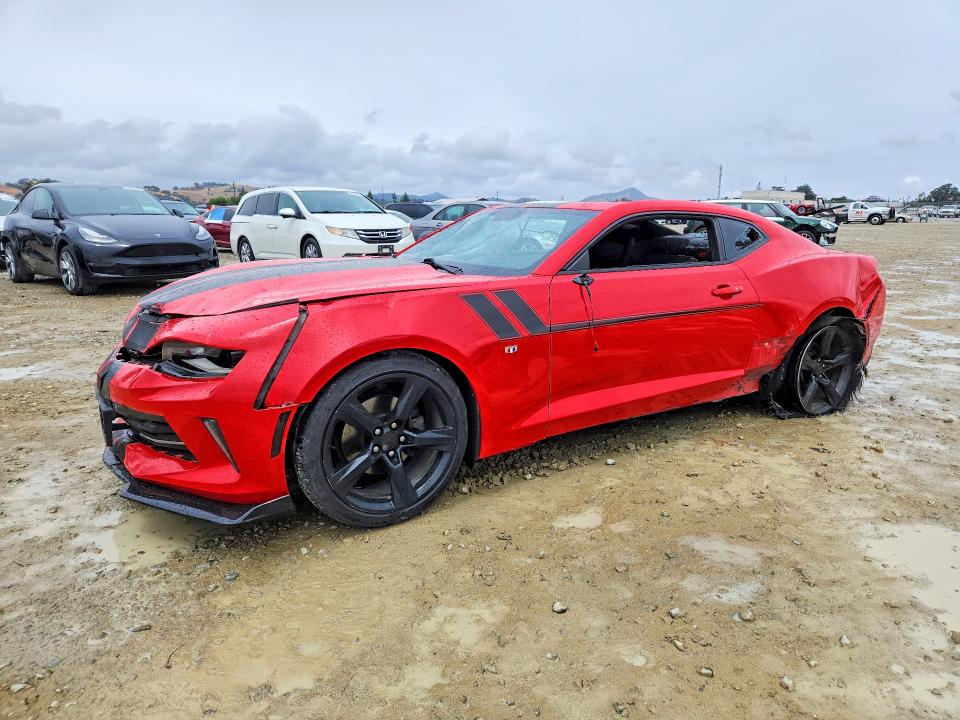 55372516 :رقم المزاد ، 1G1FB1RS0J0177401 vin ، 2018 Chevrolet Camaro مزاد بيع
