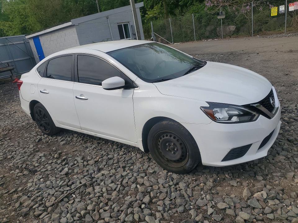 52371266 :رقم المزاد ، 3N1AB7AP6GY256083 vin ، 2016 Nissan Sentra مزاد بيع