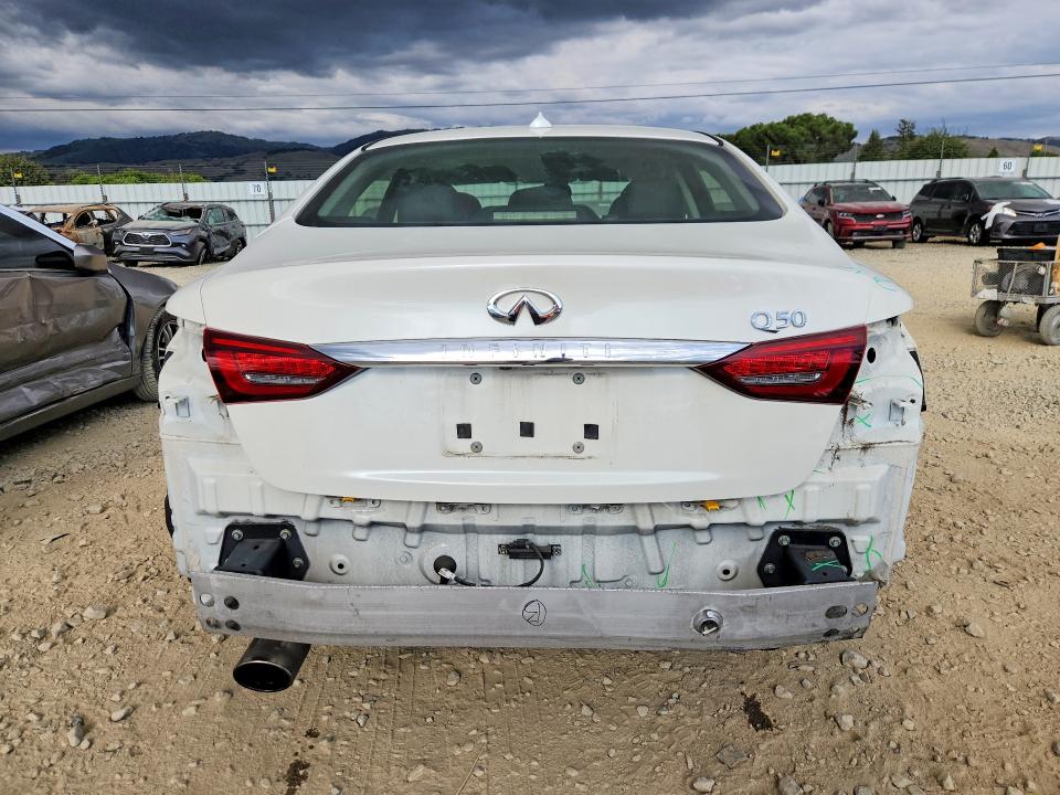 51969526 :رقم المزاد ، JN1EV7AP8JM352509 vin ، 2018 Infiniti Q50 مزاد بيع