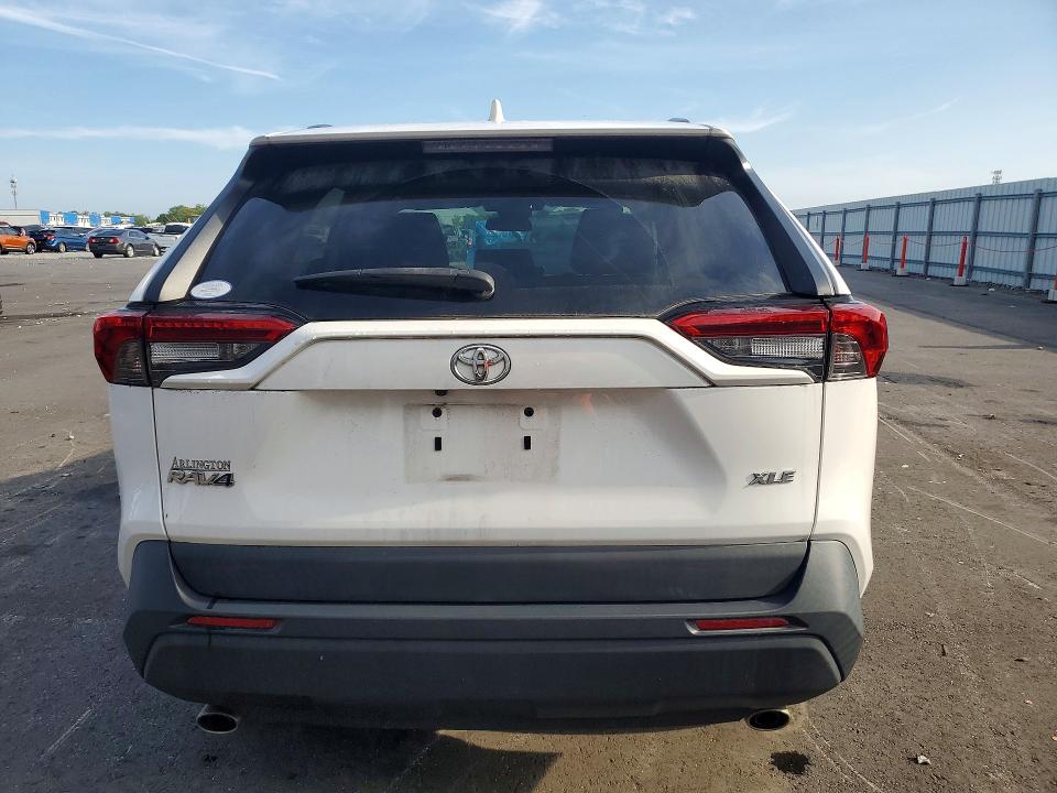 Aukcja sprzedaży 2021 Toyota Rav4, vin: 2T3W1RFVXMC093238, numer aukcji: 52835146