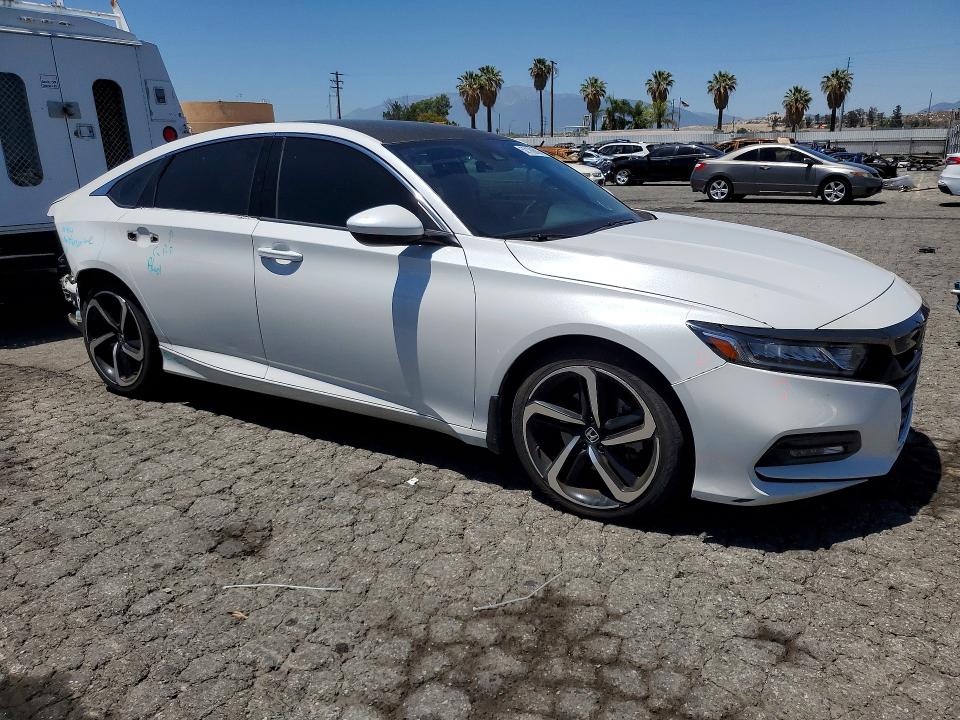 2019 Honda Accord მანქანა იყიდება აუქციონზე, vin: 1HGCV1F34KA152769, აუქციონის ნომერი: 52169836