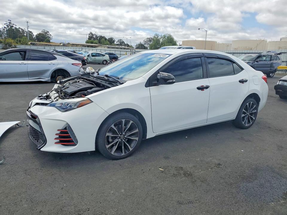 Продажа на аукционе авто 2018 Toyota Corolla, vin: 5YFBURHE4JP744452, номер лота: 55394246