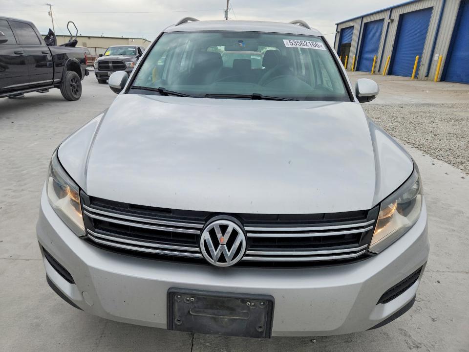 2015 Volkswagen Tiguan მანქანა იყიდება აუქციონზე, vin: WVGBV7AX3FW610040, აუქციონის ნომერი: 53562166