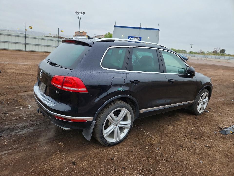 Продажа на аукционе авто 2017 Volkswagen Touareg, vin: WVGGF7BP5HD004982, номер лота: 52522296