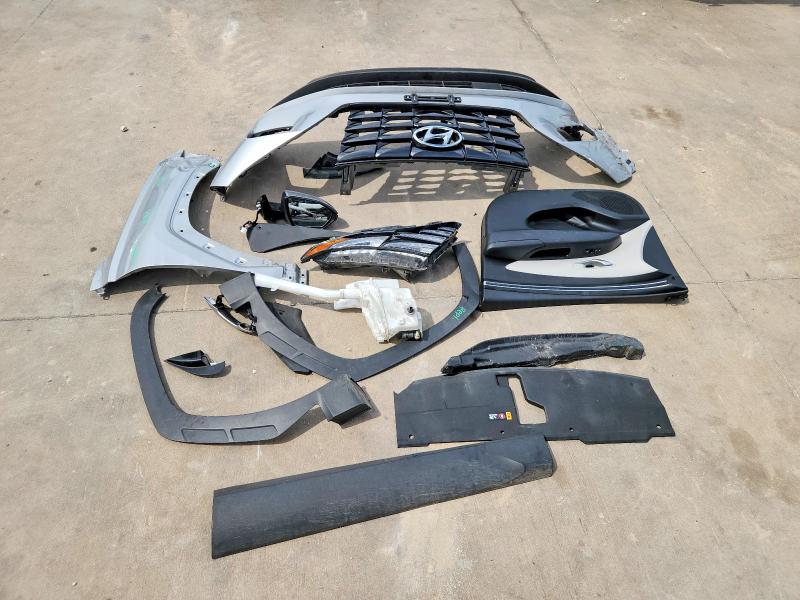 55074386 :رقم المزاد ، 5NMJB3AE6NH130544 vin ، 2022 Hyundai Tucson مزاد بيع