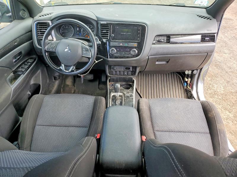Продаж на аукціоні авто 2018 Mitsubishi Outlander, vin: JA4AZ3A38JZ044808, номер лоту: 54847936
