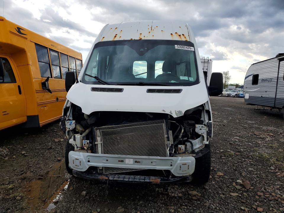 53082426 :رقم المزاد ، 1FTYR2XM6HKA66971 vin ، 2017 Ford Transit مزاد بيع