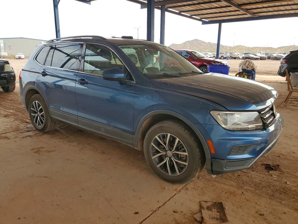 Продажа на аукционе авто 2019 Volkswagen Tiguan, vin: 3VV2B7AXXKM181763, номер лота: 53443906