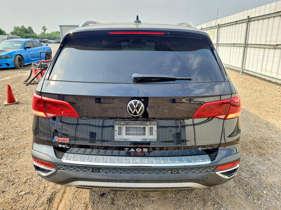 Продажа на аукционе авто 2022 Volkswagen Taos, vin: 3VV2X7B2XNM073670, номер лота: 52610616
