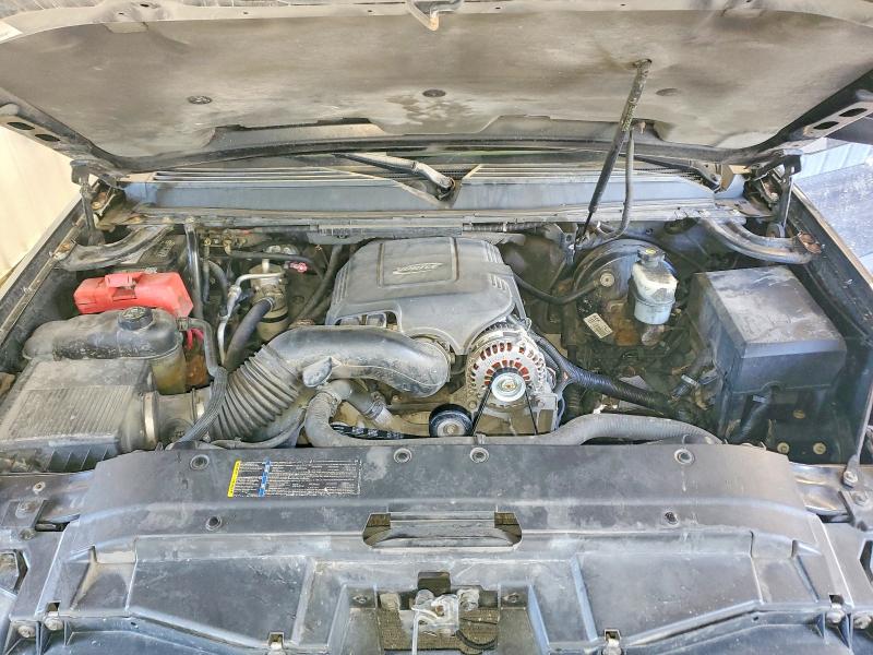 53830526 :رقم المزاد ، 3GNFK12327G136323 vin ، 2007 Chevrolet Avalanche مزاد بيع