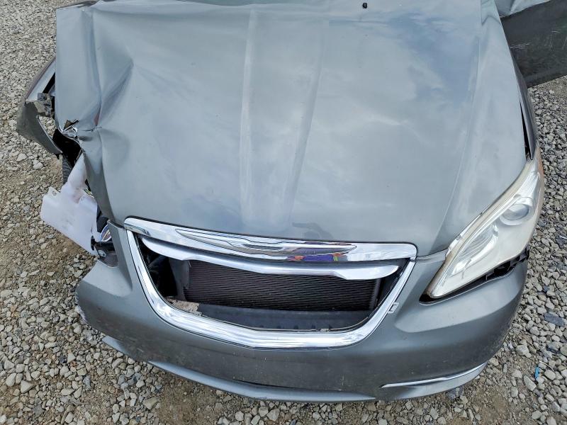 53792136 :رقم المزاد ، 1C3CCBAB6DN560635 vin ، 2013 Chrysler 200 مزاد بيع