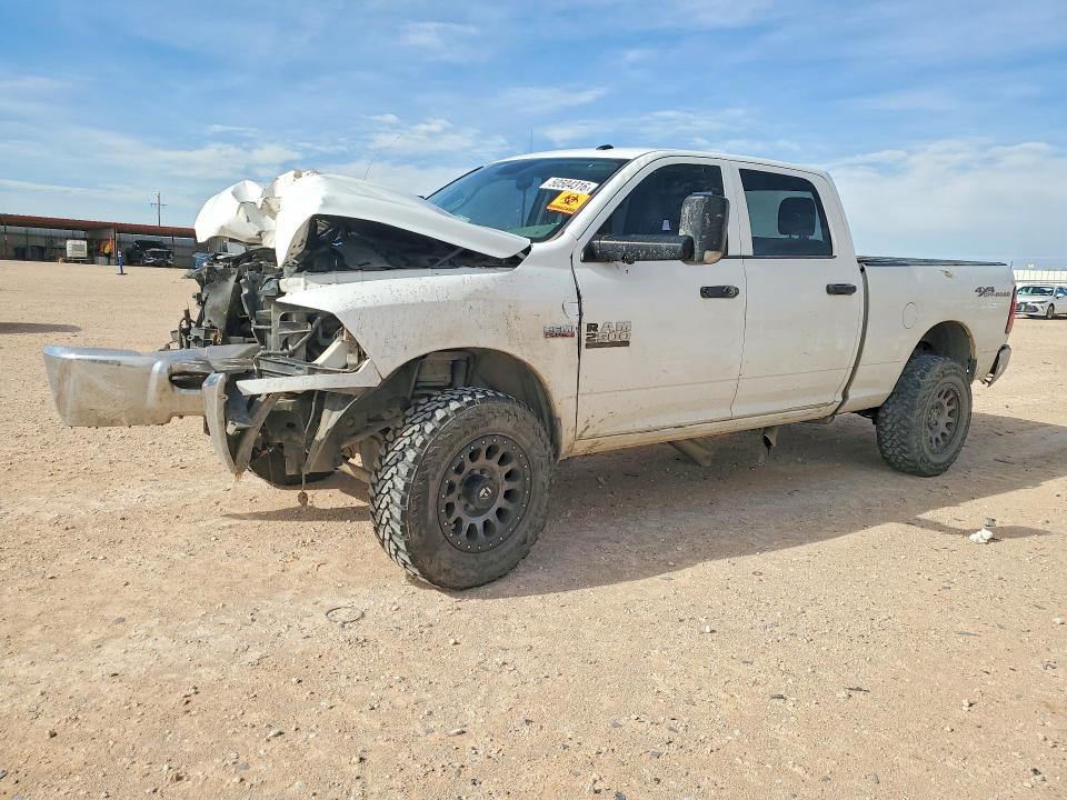 50504316 :رقم المزاد ، 3C6UR5CJ6GG351422 vin ، 2016 Ram 2500 مزاد بيع