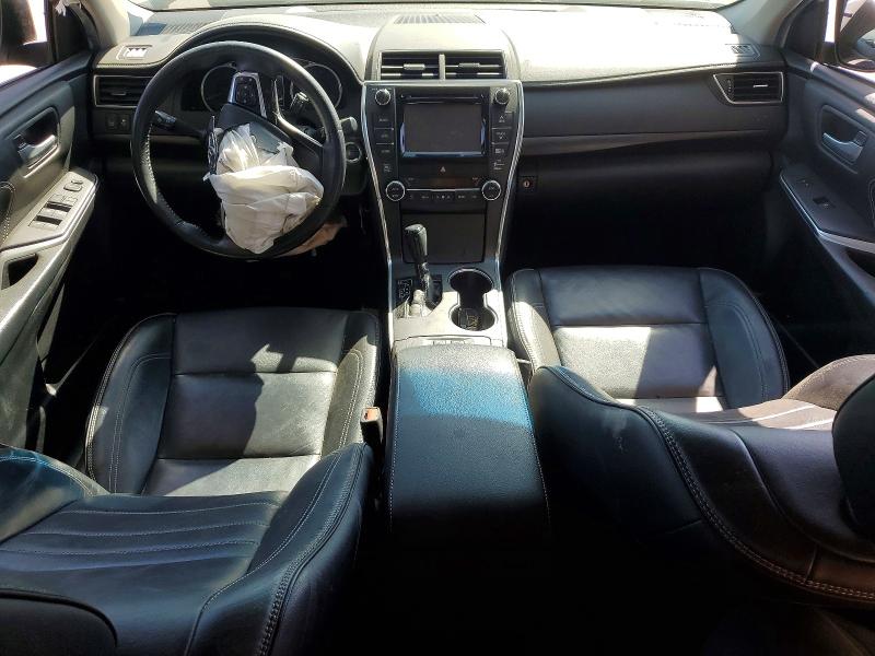 54491326 :رقم المزاد ، 4T1BK1FK1FU559068 vin ، 2015 Toyota Camry مزاد بيع