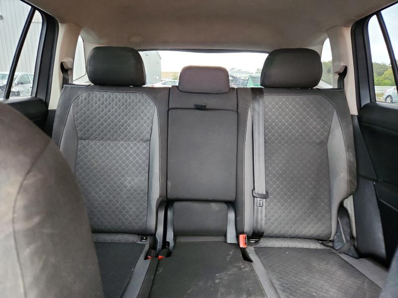 Продажа на аукционе авто 2018 Volkswagen Tiguan, vin: 3VV1B7AX2JM065855, номер лота: 55410016
