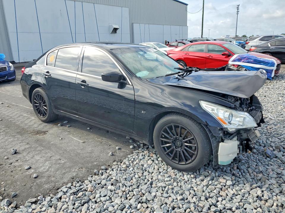55417726 :رقم المزاد ، JN1CV6AR7FM521400 vin ، 2015 Infiniti Q40 مزاد بيع