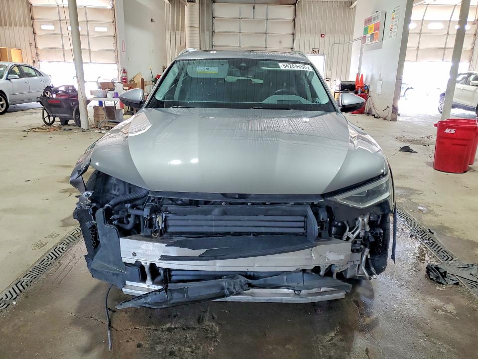 2021 Audi E-tron მანქანა იყიდება აუქციონზე, vin: WA1VAAGE3MB018135, აუქციონის ნომერი: 54289696