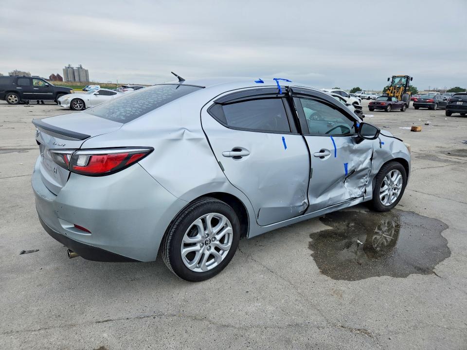 Aukcja sprzedaży 2018 Toyota Yaris Ia, vin: 3MYDLBYV1JY331778, numer aukcji: 52777136