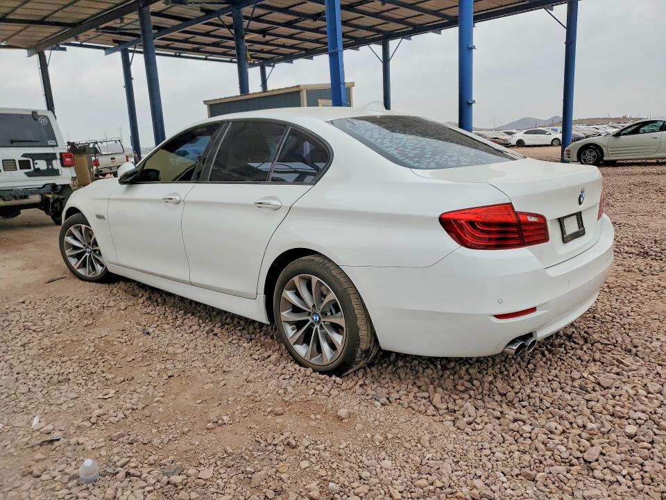 52234196 :رقم المزاد ، WBA5A5C5XFD513116 vin ، 2015 Bmw 528 مزاد بيع
