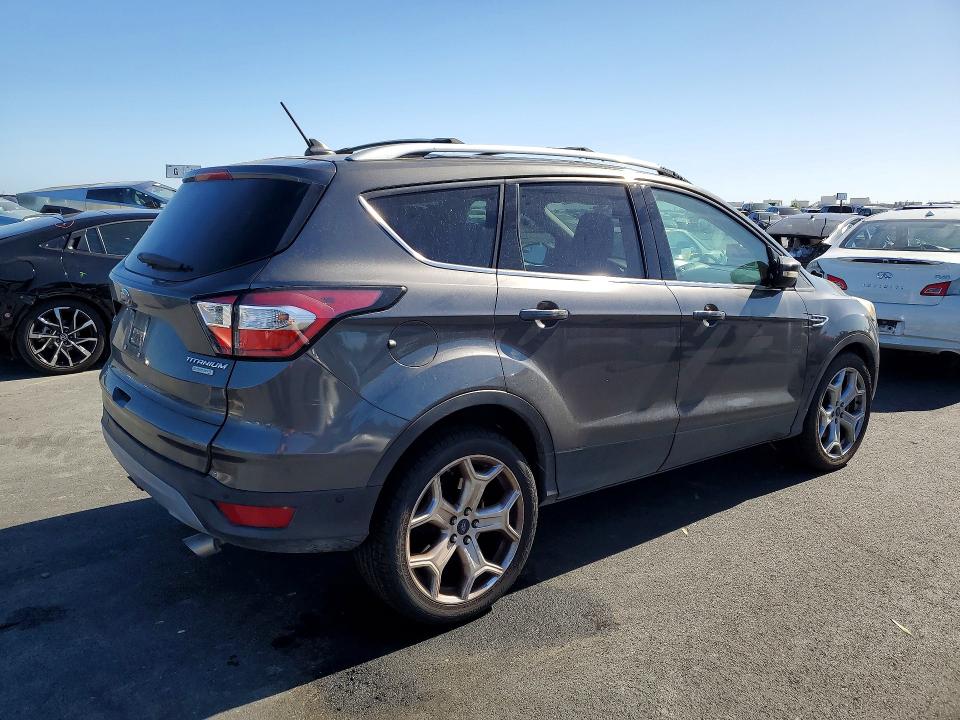 Продаж на аукціоні авто 2018 Ford Escape, vin: 1FMCU0J93JUA24099, номер лоту: 51480676