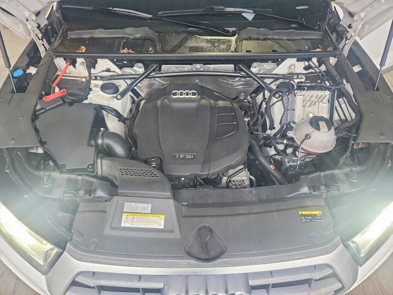 51421436 :رقم المزاد ، WA1BNAFY1J2133296 vin ، 2018 Audi Q5 مزاد بيع