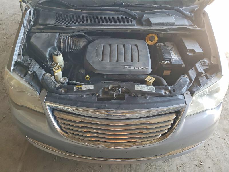 53121126 :رقم المزاد ، 2C4RC1BG5GR229224 vin ، 2016 Chrysler Town & Country مزاد بيع