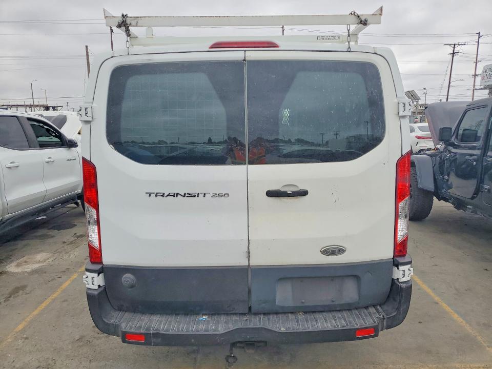 53762286 :رقم المزاد ، 1FTYR2ZM5KKB10852 vin ، 2019 Ford Transit مزاد بيع