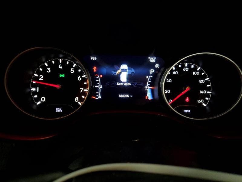 54914516 :رقم المزاد ، 3C4NJDDB6JT262731 vin ، 2018 Jeep Compass مزاد بيع