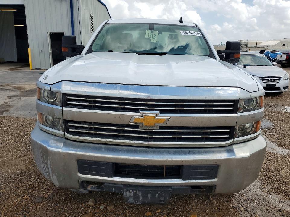 55154956 :رقم المزاد ، 1GC1KUEG6JF142718 vin ، 2018 Chevrolet Silverado مزاد بيع