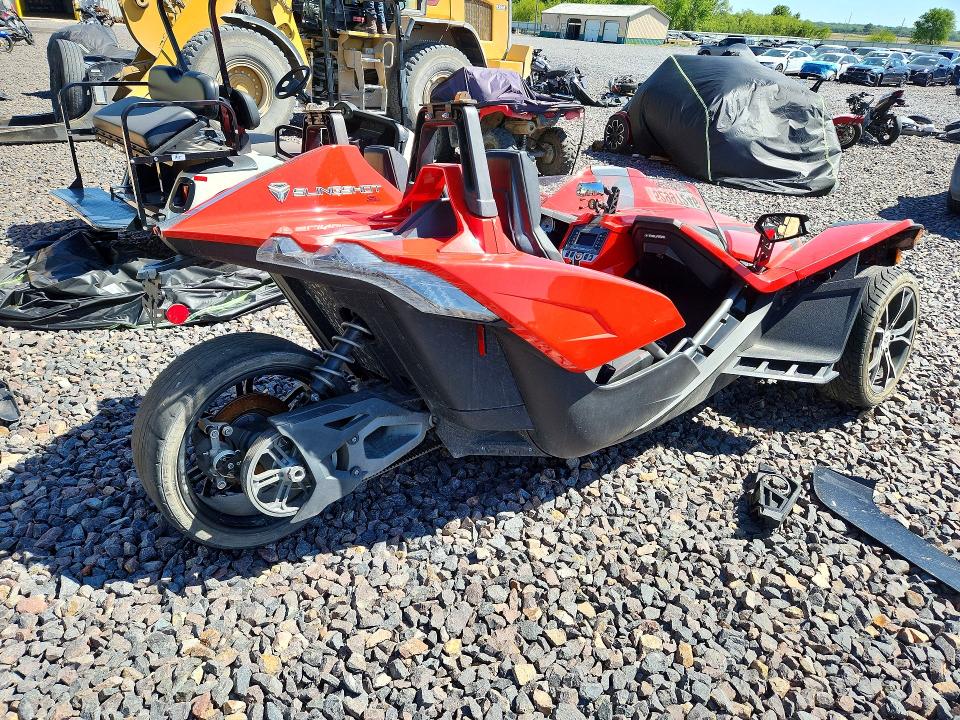 2015 Polaris Slingshot მანქანა იყიდება აუქციონზე, vin: 57XAAPFAXF5101317, აუქციონის ნომერი: 52997246