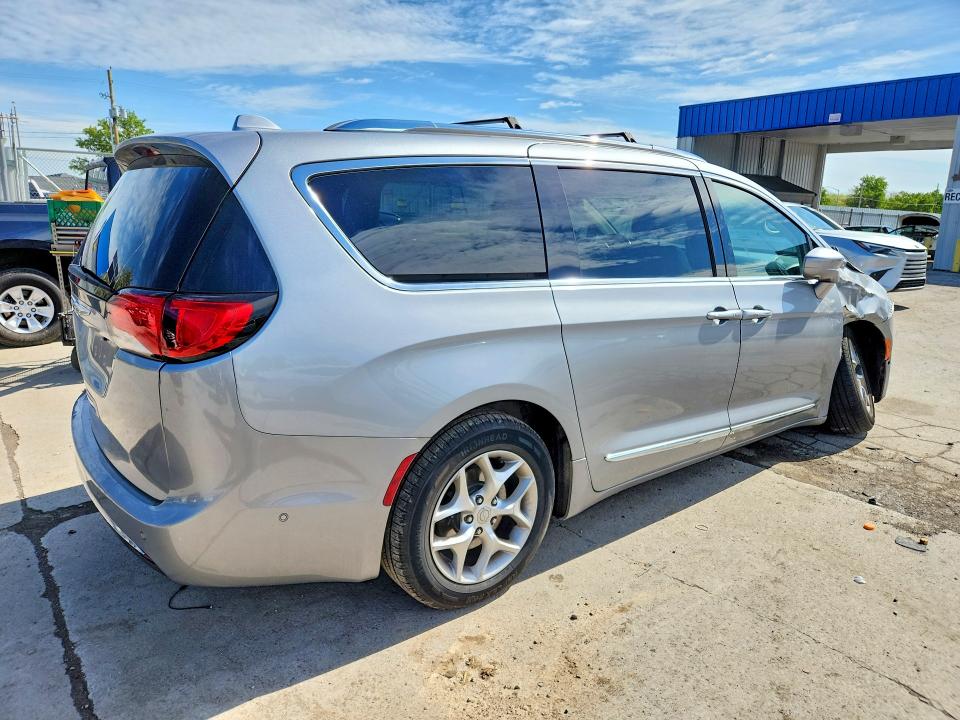 Продажа на аукционе авто 2018 Chrysler Pacifica, vin: 2C4RC1BG1JR333409, номер лота: 52568156